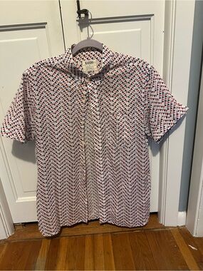 Wildfang Short-Sleeve Button-Down Shirt in White with Red & Blue Geo Print